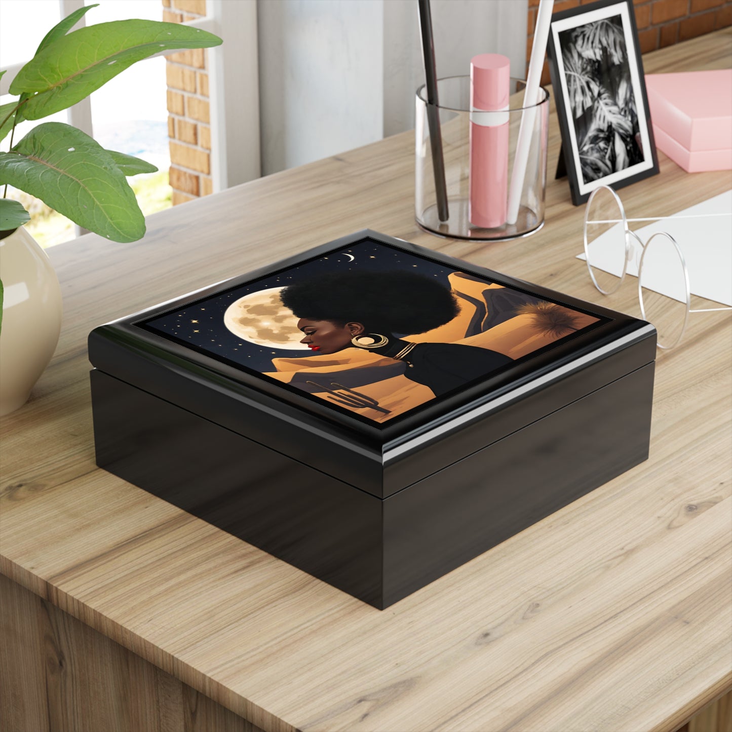 Golden Moon Lady Jewelry/Keepsake Box