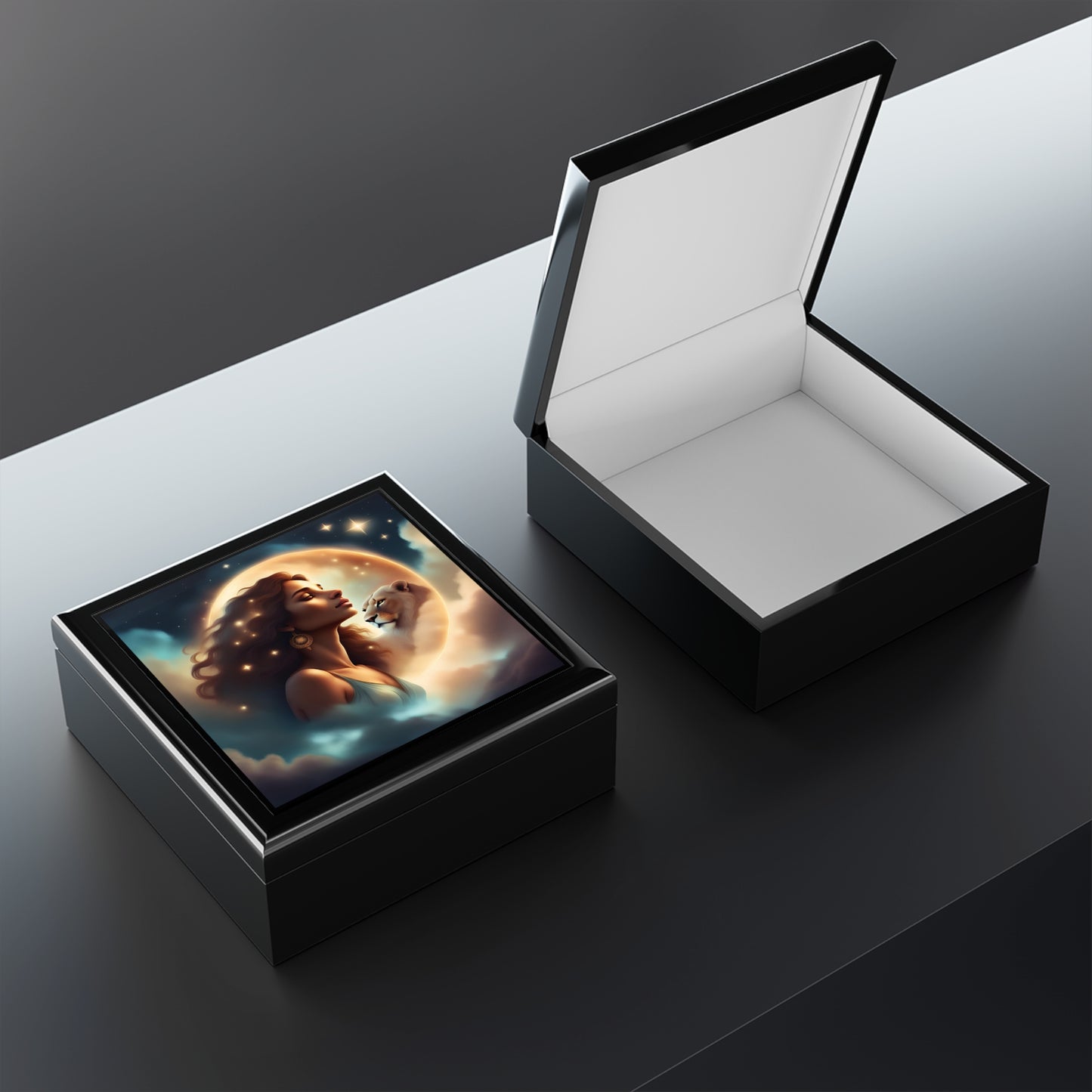 Leo Jewelry / Keepsake Box