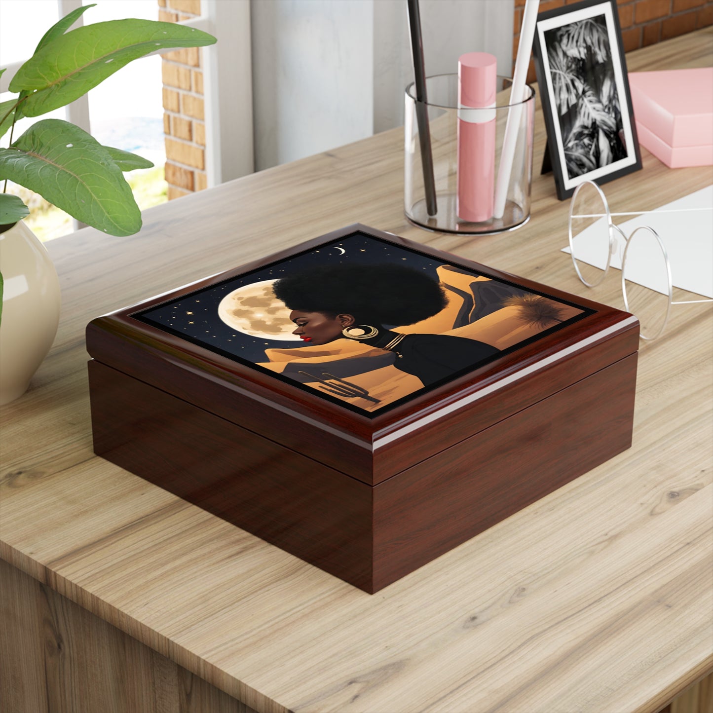 Golden Moon Lady Jewelry/Keepsake Box