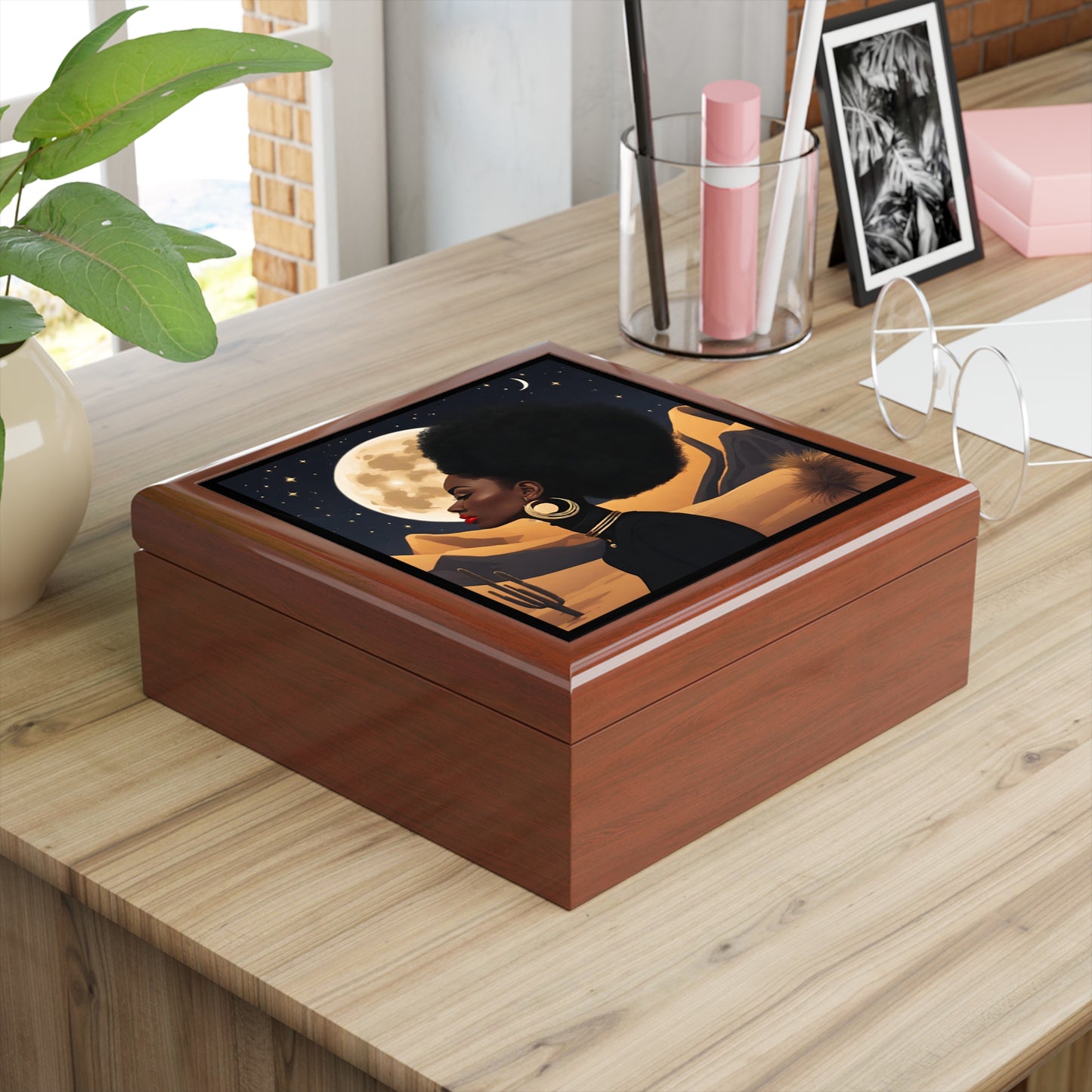 Golden Moon Lady Jewelry/Keepsake Box