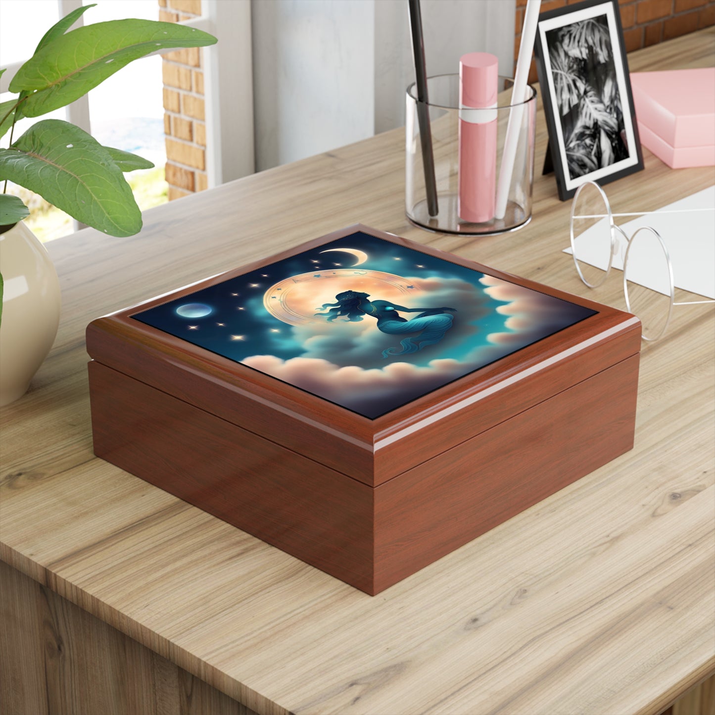 Aquarius Jewelry/Keepsake Box