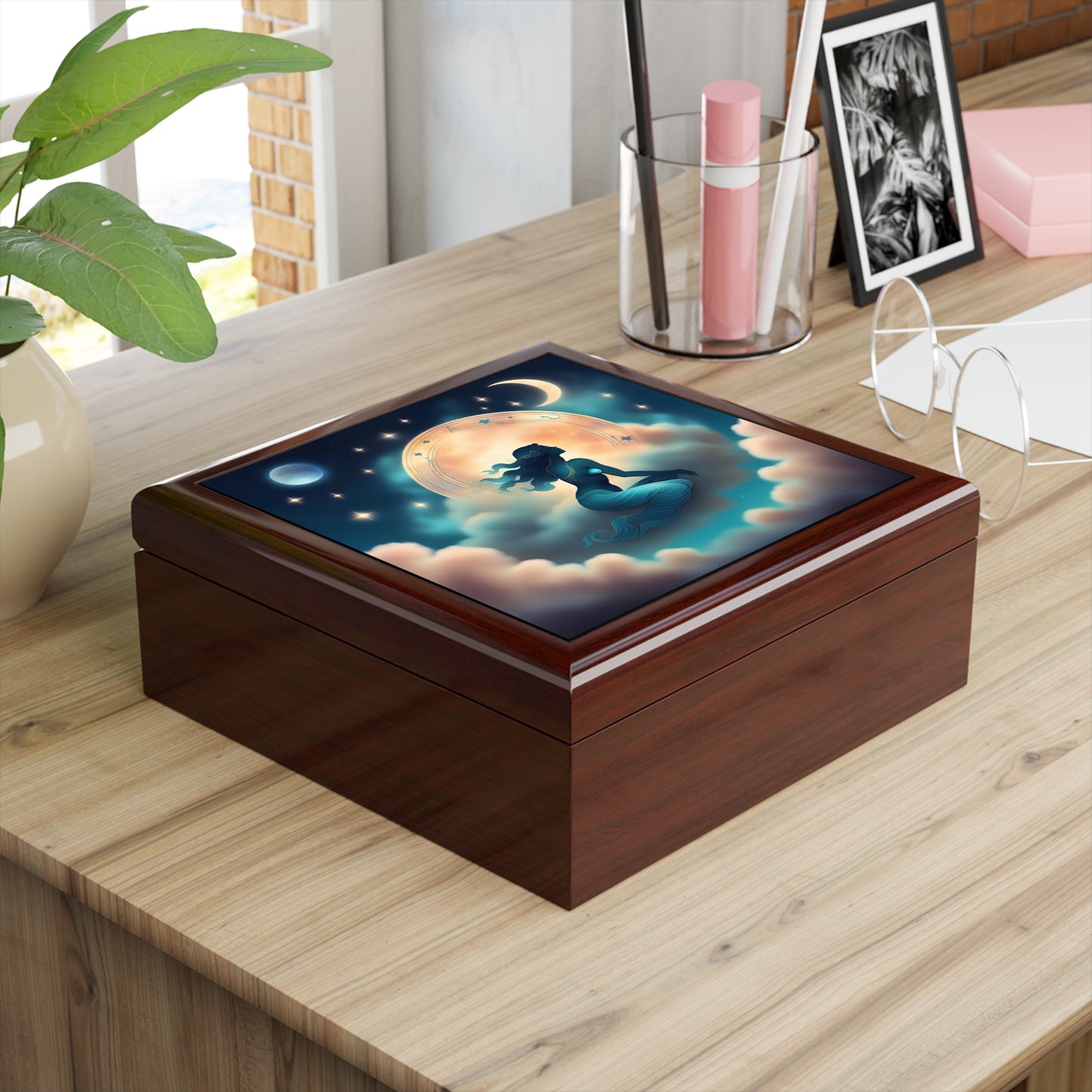 Aquarius Jewelry/Keepsake Box