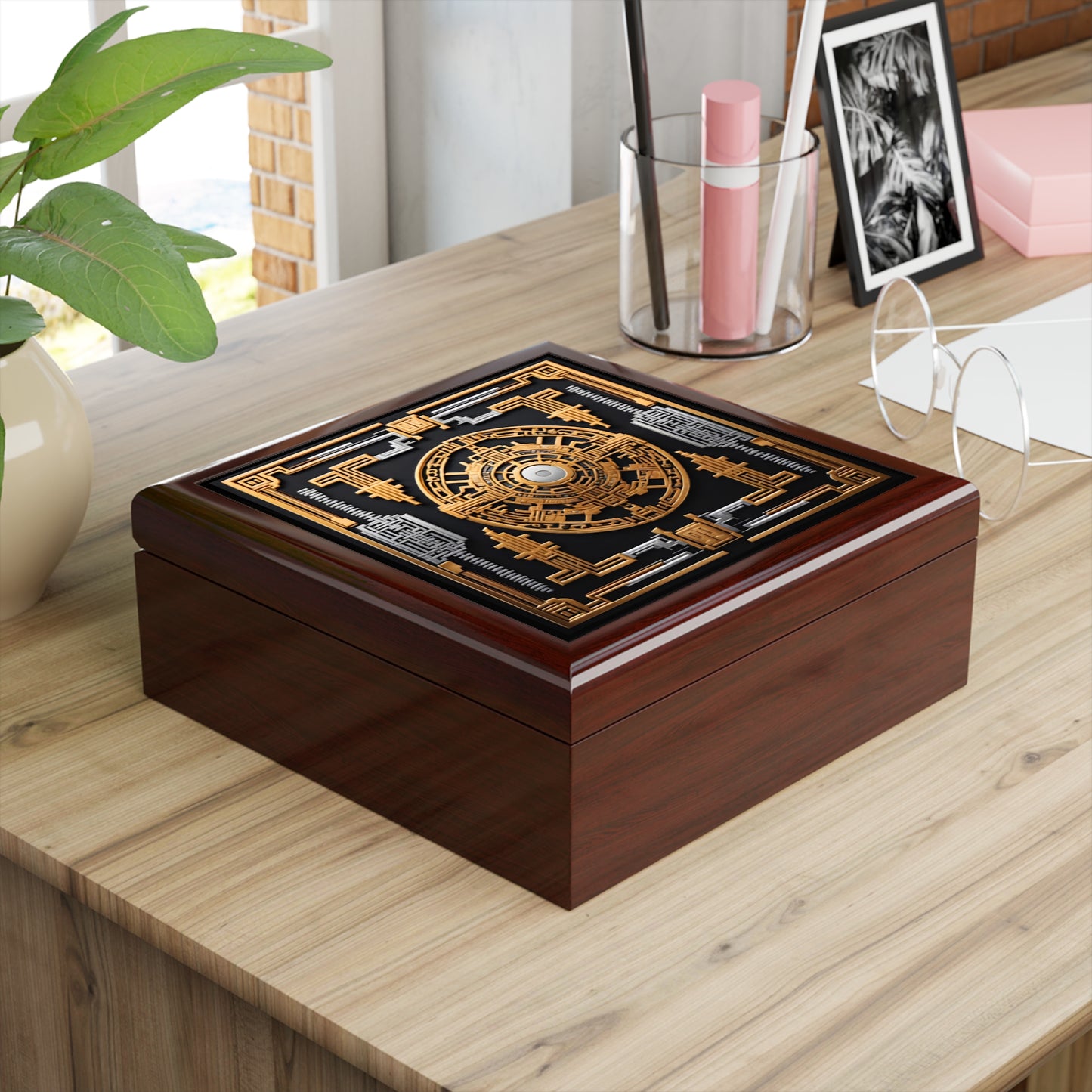 Shangahai III Jewelry / Keepake Box